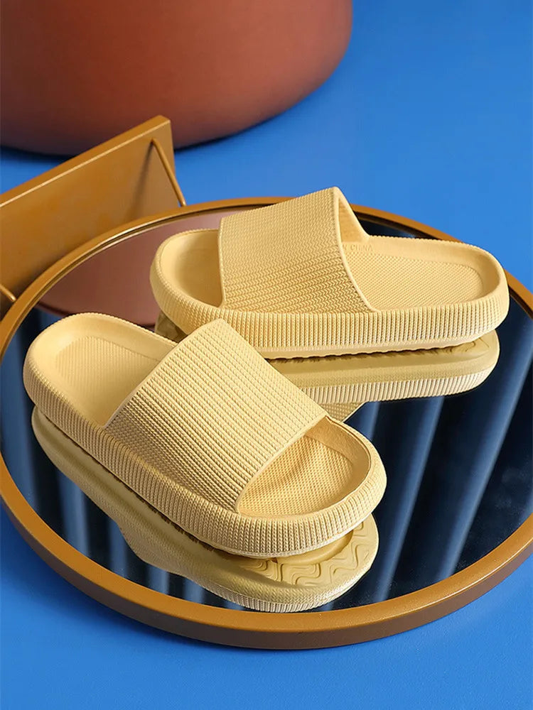 Supersoft Cloud Slippers – Ultimativer Komfort für Zuhause