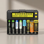 Universal-Ladegerät mit 8 Ladeplätzen und automatischer Batterietyp-Erkennung