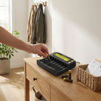 Li-Ion 18650 / 21700 – Ladegerät mit automatischer Batterietyp-Erkennung und LCD-Display