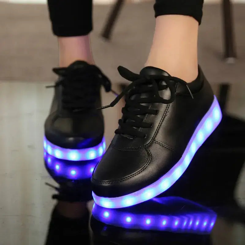 Kids Glowing Sneakers: Bunte LED Leuchtschuhe für Boys & Girls - Tauchen Sie ein in die zauberhafte Welt der farbenfrohen Glowing-Sneakers LED – einzigartig, aufregend und strapazierfähig für Jungen und Mädchen! - 1005004629433318-black-34