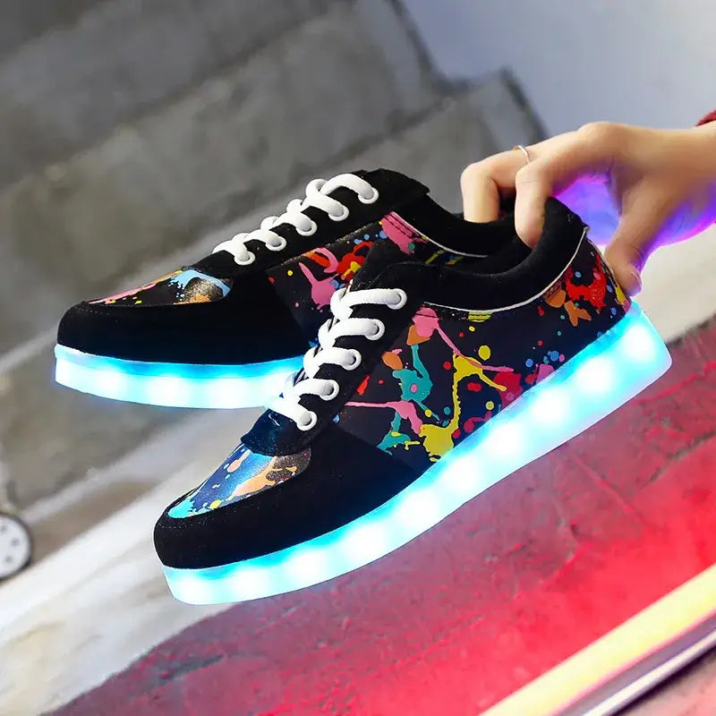 Kids Glowing Sneakers: Bunte LED Leuchtschuhe für Boys & Girls - Tauchen Sie ein in die zauberhafte Welt der farbenfrohen Glowing-Sneakers LED – einzigartig, aufregend und strapazierfähig für Jungen und Mädchen! - 1005004629433318-black-34