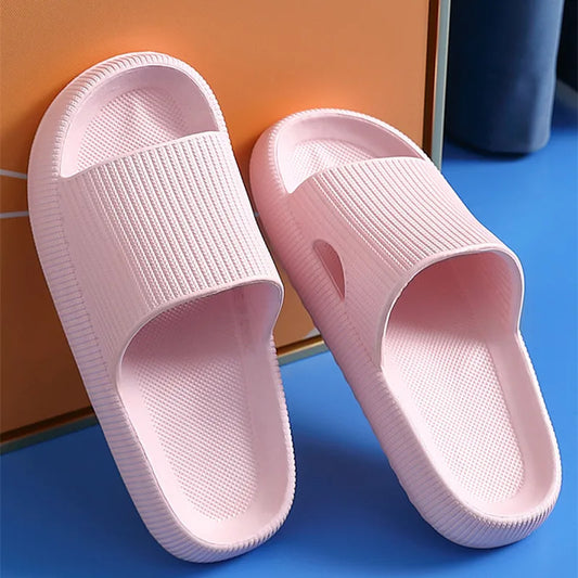 Supersoft Cloud Slippers – Ultimativer Komfort für Zuhause